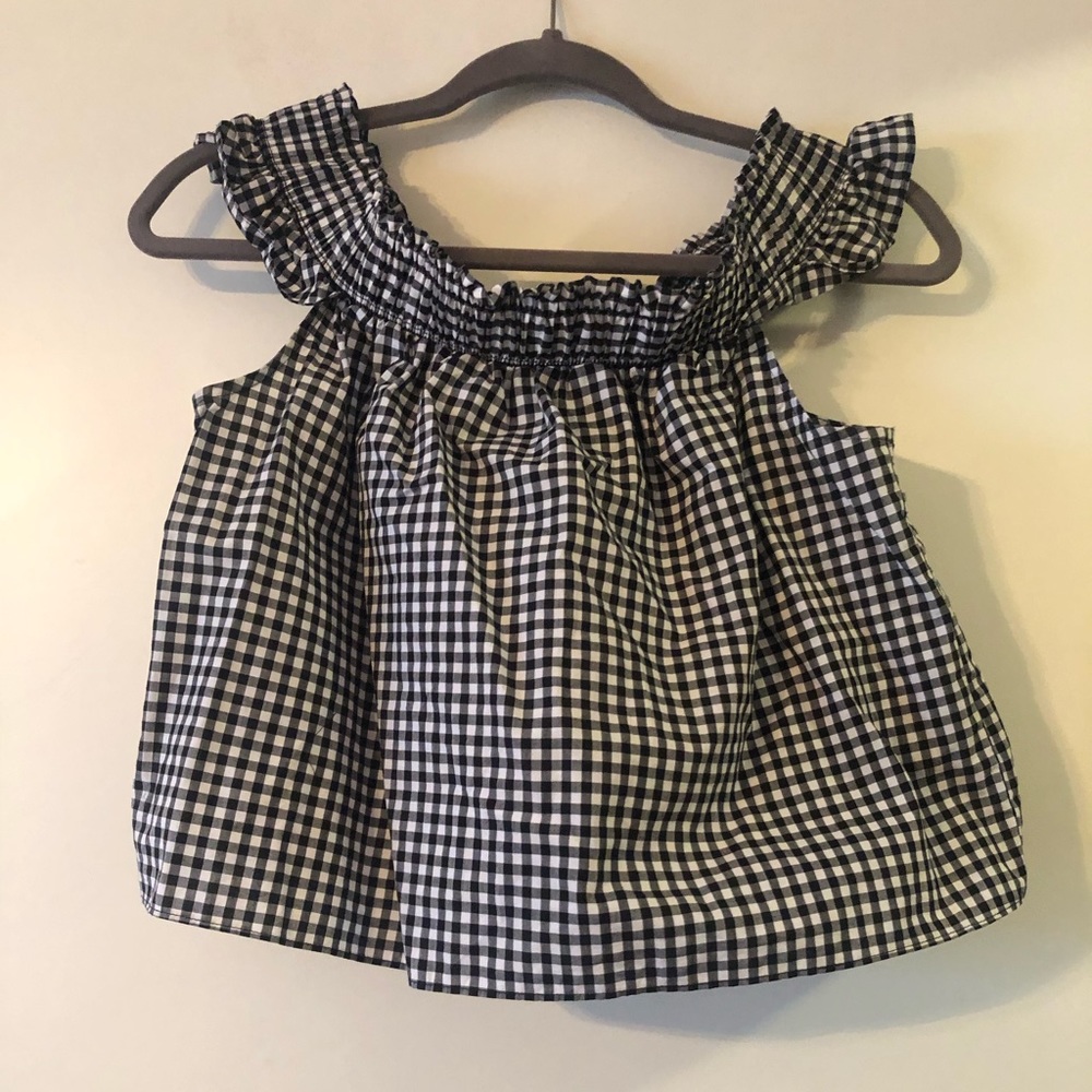 Crop top shoulder straps